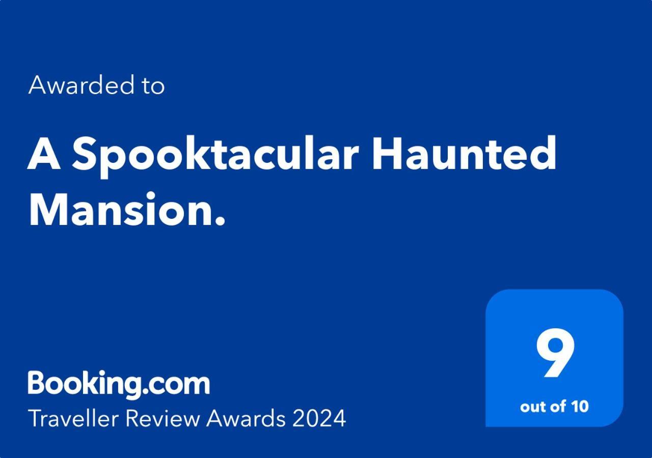 شقة A Spooktacular Haunted Mansion. كيسيمي المظهر الخارجي الصورة
